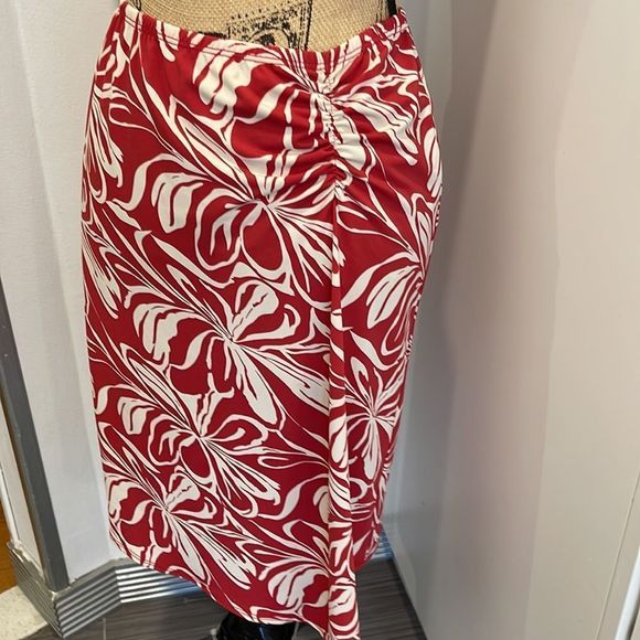 BCBG Maxazria skirt - Picture 2 of 4